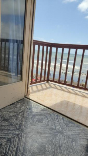 Costanera y Centro 3 ambientes hasta 6 personas Vista a la Playa Edificio Gran Mar 5